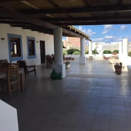 בית הארחה Vacanze Salina Matrimoniale Con Terrazzo