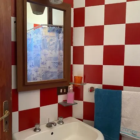 게스트하우스 Vacanze Salina Matrimoniale Con Terrazzo 린구아